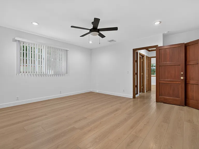 1811 N Avon St — Photo 20