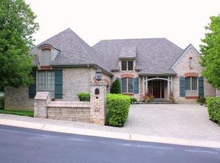 221 Rue Marseille, Dayton, OH 45429