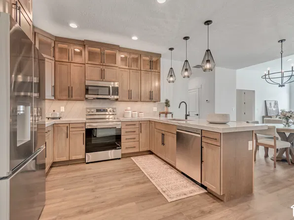 4889 W Bayard Ln S, West Jordan, UT 84081
