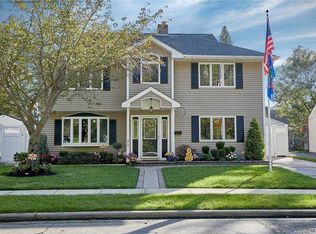 572 Riverside Ave, Massapequa, NY 11758