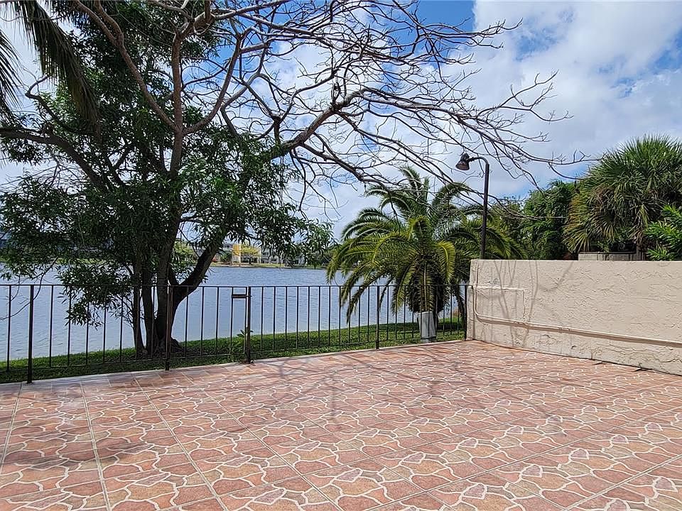 1st image of 9165 Fontainebleau Blvd APT 2