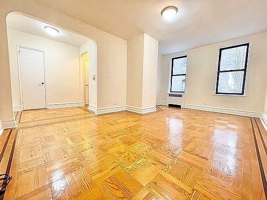 1st image of 185 Claremont Ave APT 5C