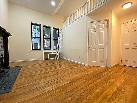 2nd image of 257 W 91st St #1EE