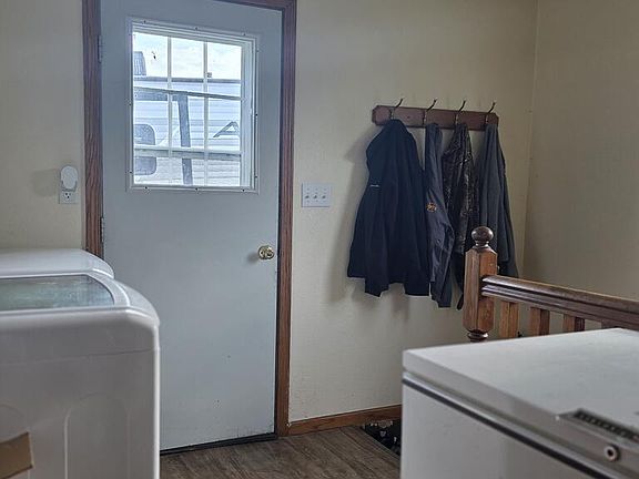 4th image of 602 Wagner St