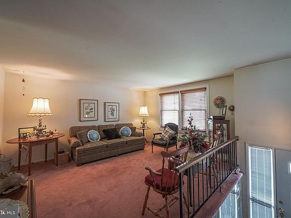 2nd image of 15408 Valencia St