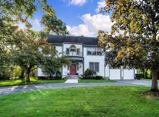 221 Broadview Ave, New Rochelle, NY 10804