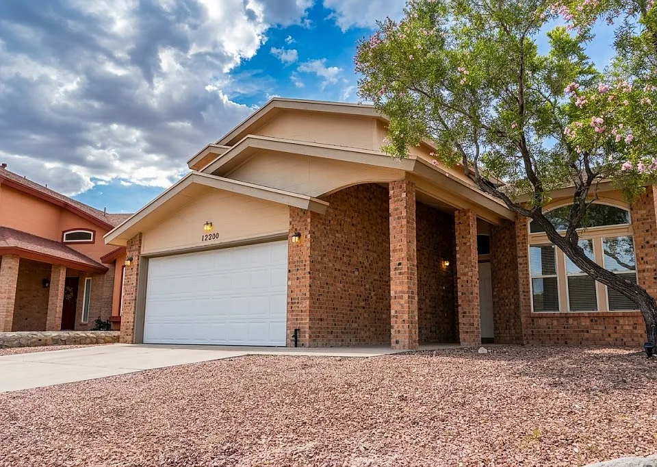 12200 Green Vine Ct
