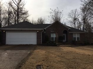 70 Castlegate Dr, Jackson, TN 38305