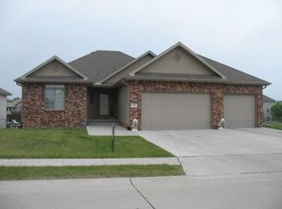 680 Key Cir, Carter Lake, IA 51510