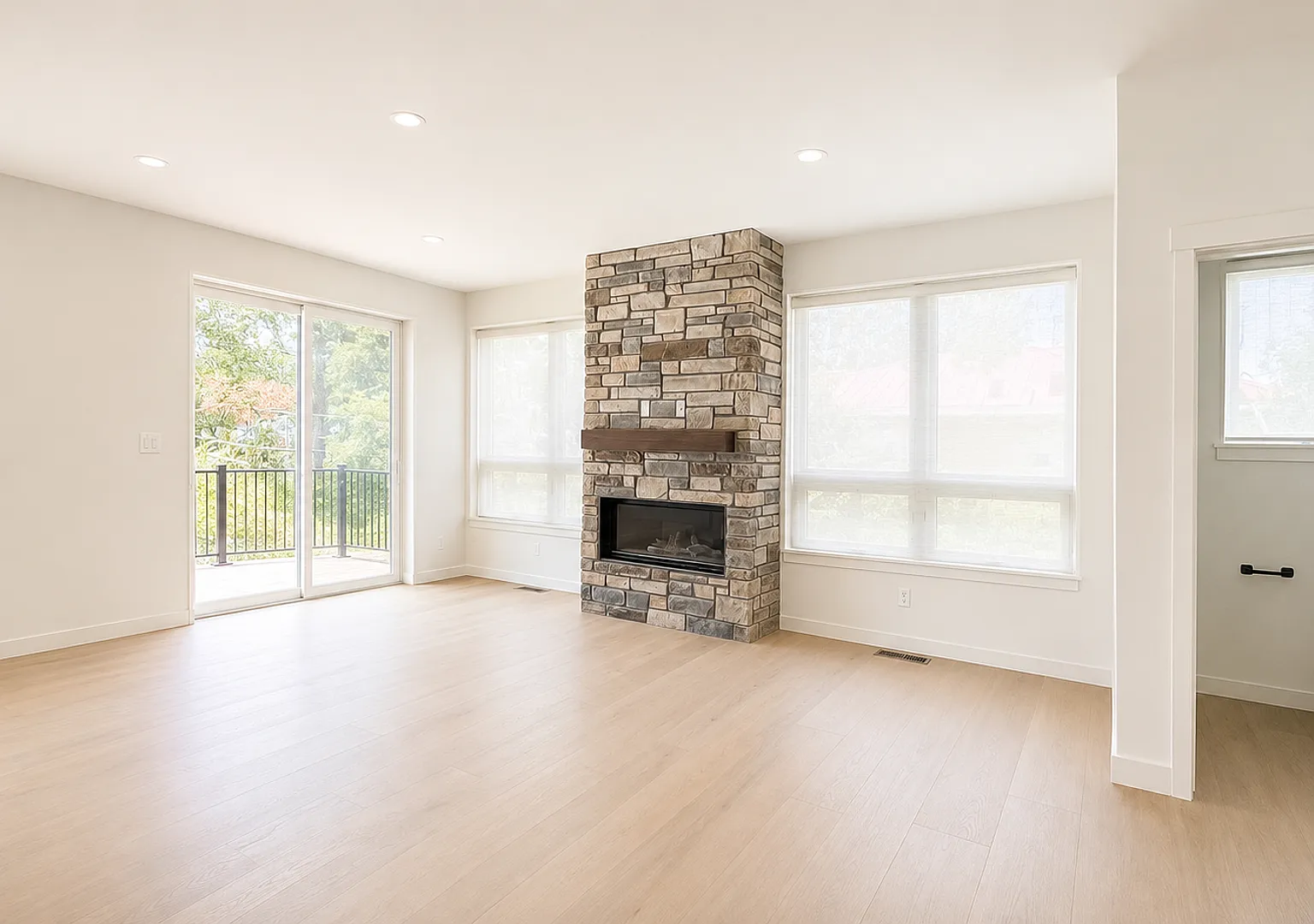Brand new Animas Cliffs Townhomes #1, 3BR/2.5BA End Unit with Private Patio — Photo 4