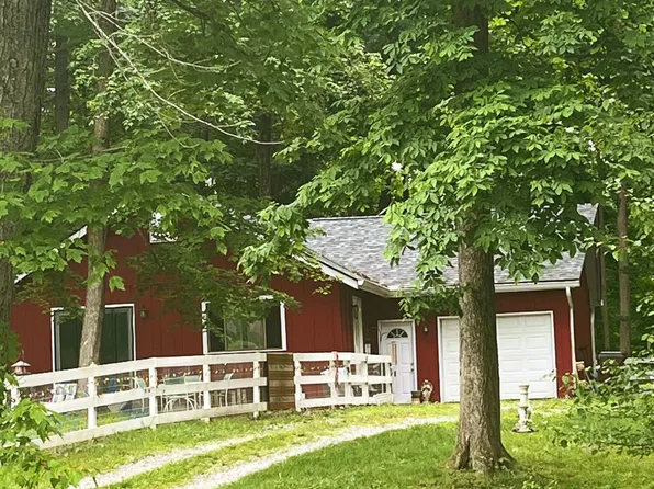 110 Montana Dr, Lake Waynoka, OH 45171