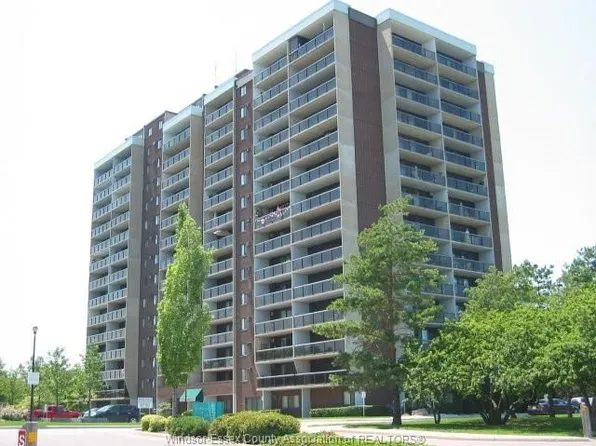 9099 Riverside Dr E, Windsor, ON