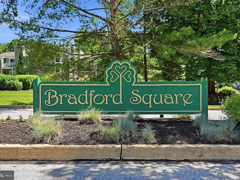700 Bradford Ter #1