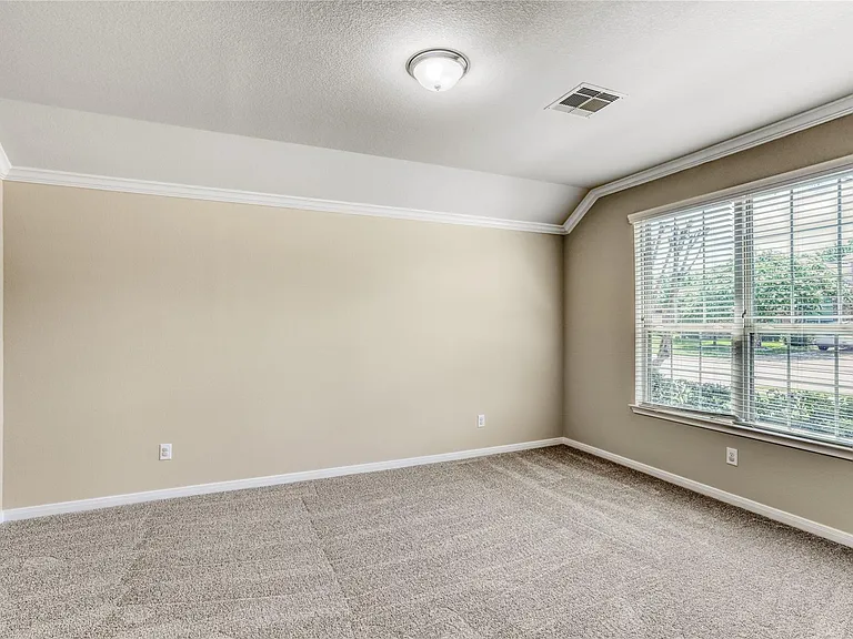28270 Natalie Bend Rd — Photo 4