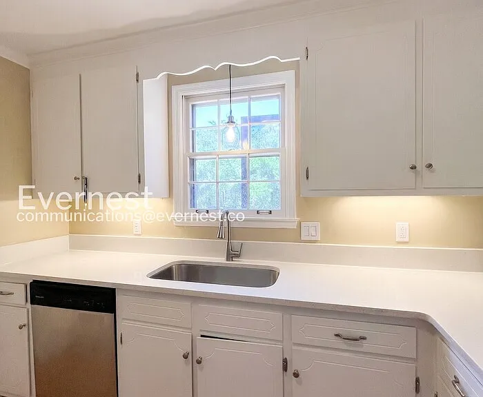 1203 Countryside Rd — Photo 5