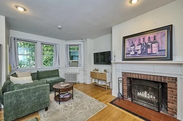 458 Beacon St #1