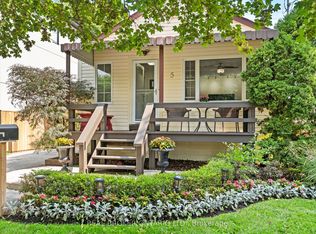 5 Acorn Ave, Toronto, ON M9B3P7