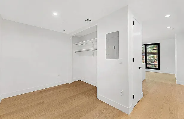 Rented by West 124th Manager LLC | media 83