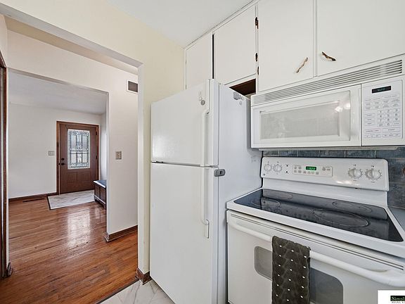 4th image of 7311 Garland St