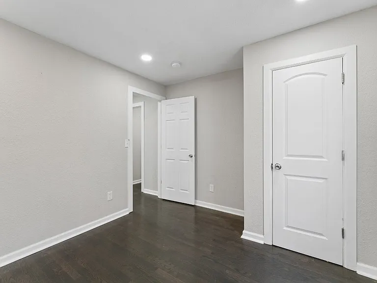 1314 S Emery St — Photo 10