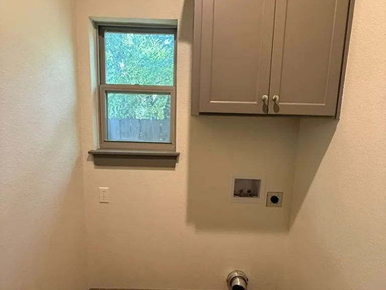 225 Scurry Ave — Photo 25