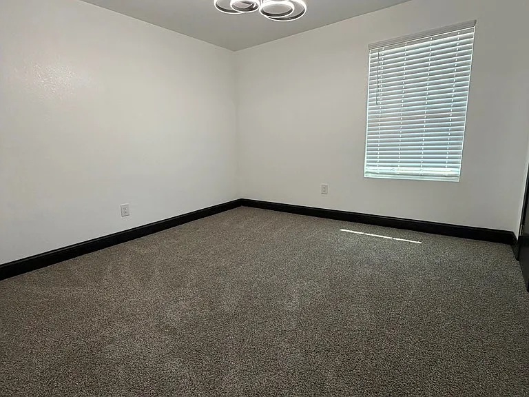 4209 Redbud Ave — Photo 13