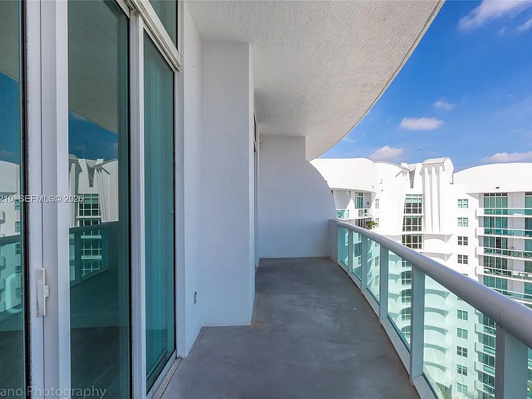 7900 Harbor Island Dr #Penthouse 23 — Photo 6