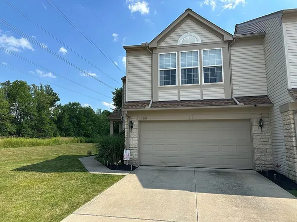 1584 S Yorkshire Dr, Broadview Heights, OH 44147