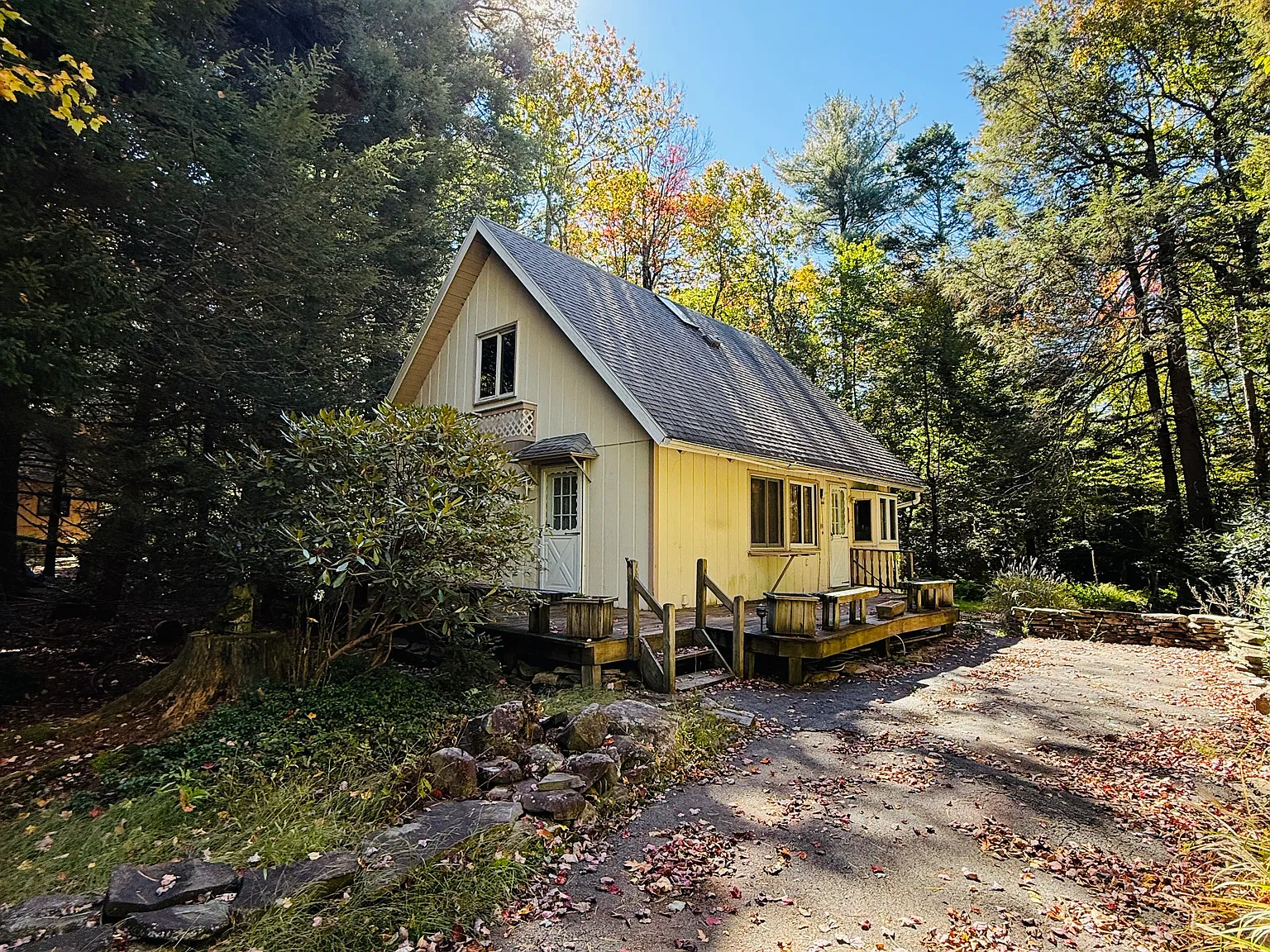 3 bed, 1.5 bath, 840 sqft, $1,800 — Photo 3
