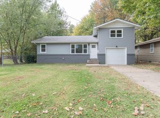 807 S Crutcher Ave, Springfield, MO 65802