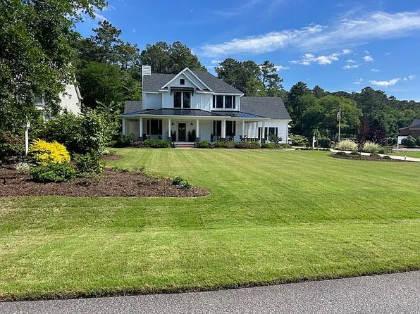 104 Fort Hugar Ct, Manteo, NC 27954