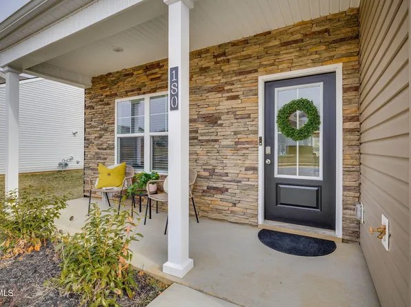 180 Tanasqui Dr, Johnson City, TN 37604