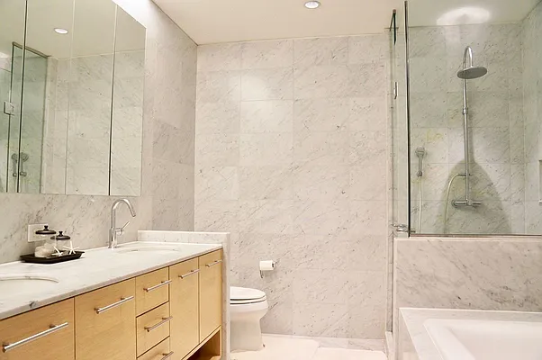 Rented by Realmart Realty LLC | media 32