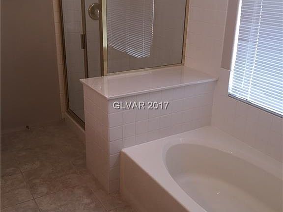 5th image of 1526 Silver Sunset Dr
