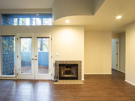 4th image of 4701 Galewood St APT B