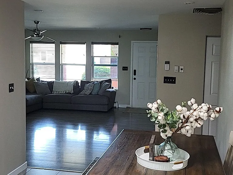Cabernet Dr — Photo 3