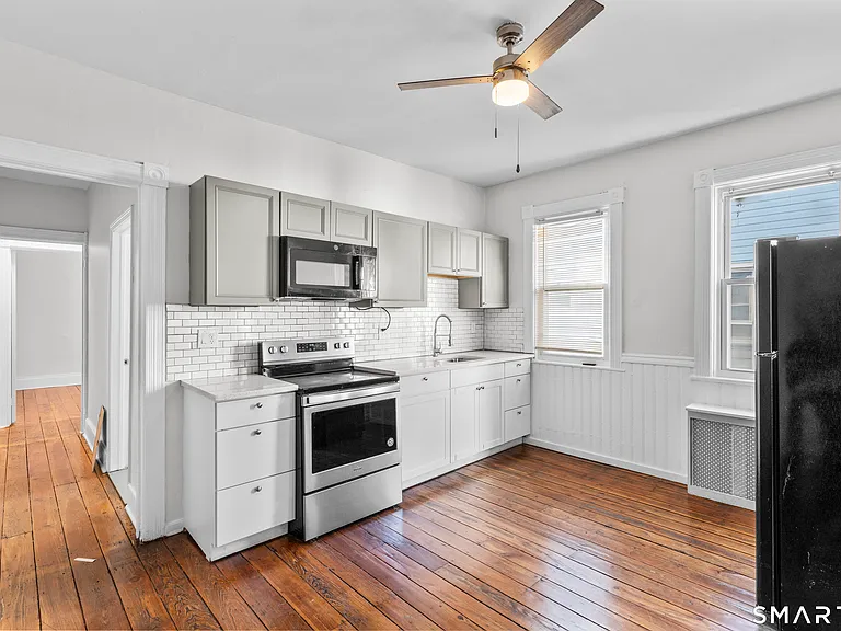 394 Gregory St #1 — Photo 5