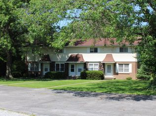 1 Razer Dr, West Frankfort, IL 62896