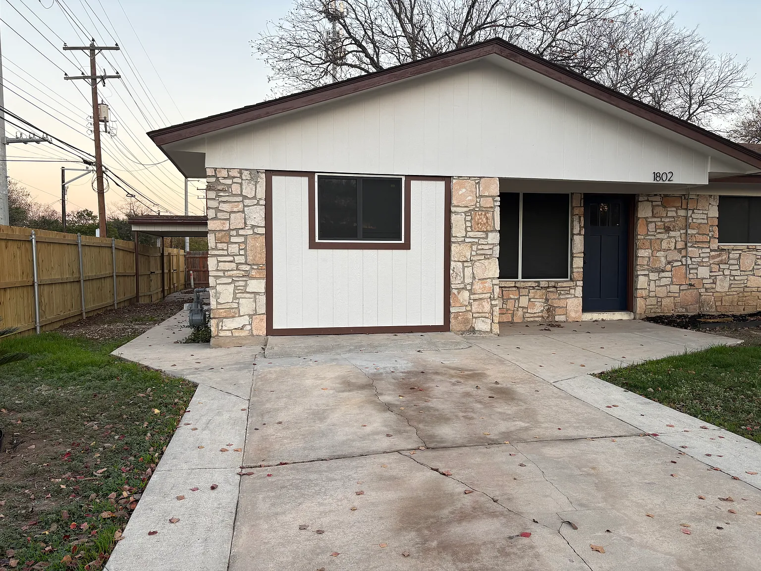 3 bed, 1008 sqft, $1,700 — Photo 1