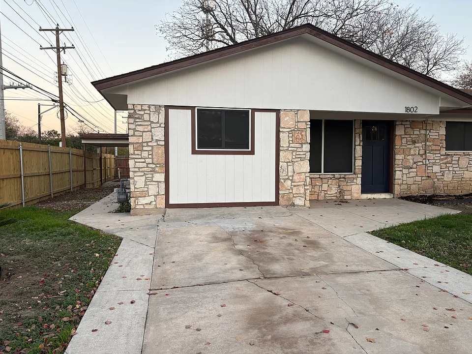 1802 Paso Del Sur St