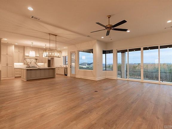 4th image of 17103 Waterview Meadows Blvd