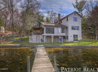 108 W North Lane Dr, Newaygo, MI 49337