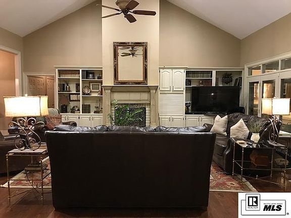 5th image of 223 Winterpark Dr