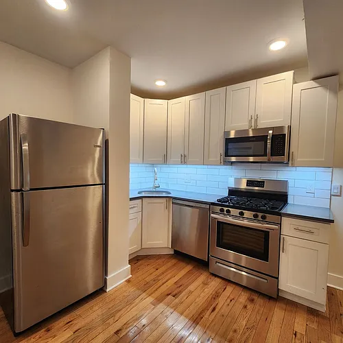 2813 W Girard Ave #2R Photo 1 2813 W Girard Ave #2R Photo 1