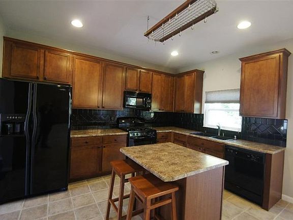 4th image of 1184 E Glen Echo Ln