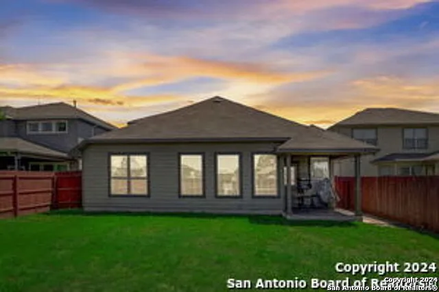 3929 Pease Park — Photo 26