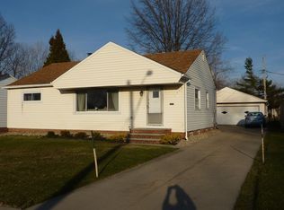 1735 Chelmsford Rd, Mayfield Heights, OH 44124