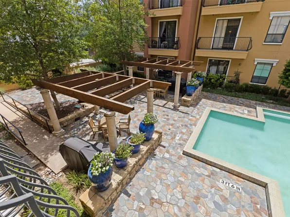 8616 Turtle Creek Blvd APT 302, Dallas, TX 75225