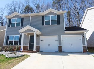 2810 Glenn Abbey Ln, Browns Summit, NC 27214