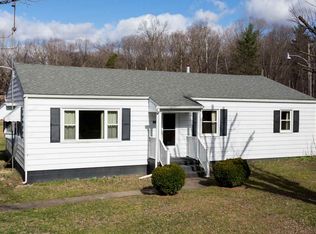 2096 Fleeburg Rd, Shenandoah, VA 22849